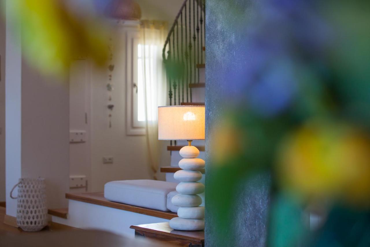 A&V Sea View Villa Фира Екстериор снимка