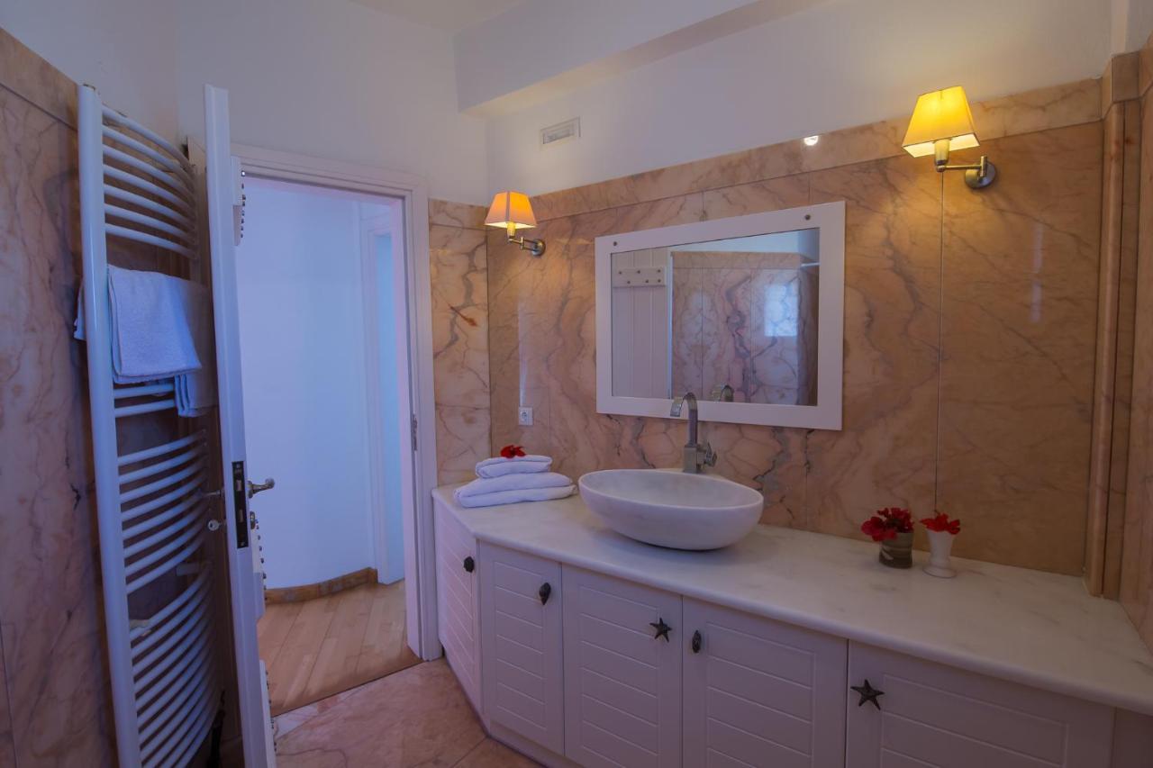 A&V Sea View Villa Фира Екстериор снимка