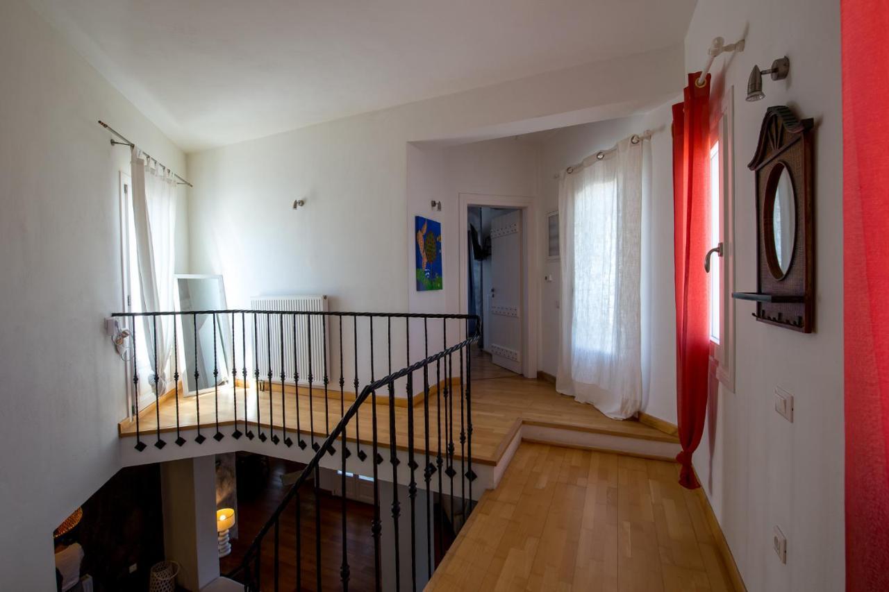 A&V Sea View Villa Фира Екстериор снимка