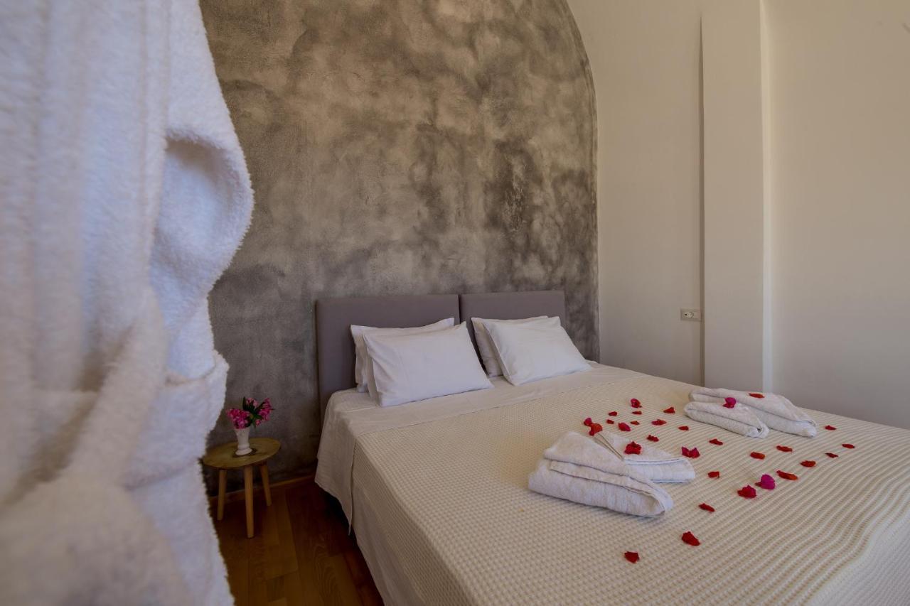 A&V Sea View Villa Фира Екстериор снимка